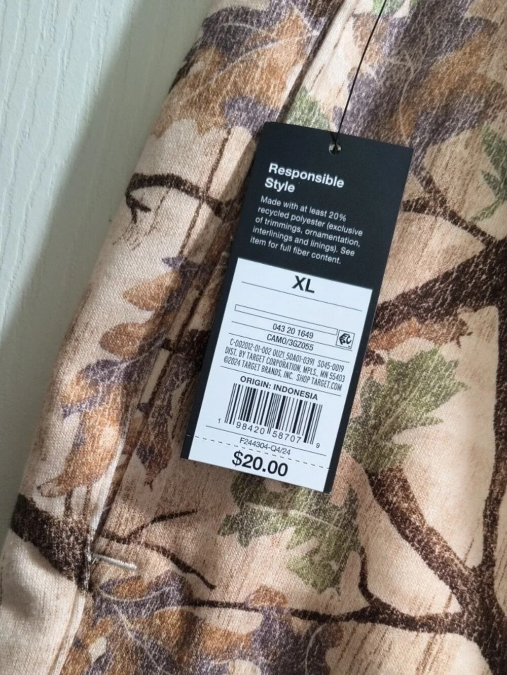 Original Use Men's Camouflage Athletic Shorts in Pink, Tan, Green - Picture 3 of 4
